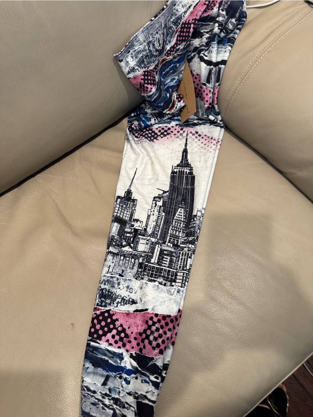 NEW Niyama Sol NYC Black White Pink Blue Cityscape Leggings